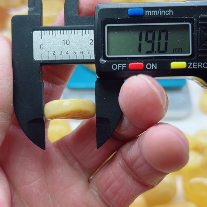 琥珀（矿物珀）裸石未镶嵌