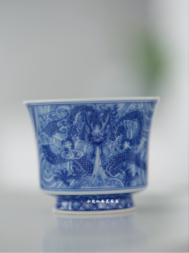 妙色柴窑海浪正龙手握杯直径：7cm 高度：6cm 容量：90ml 