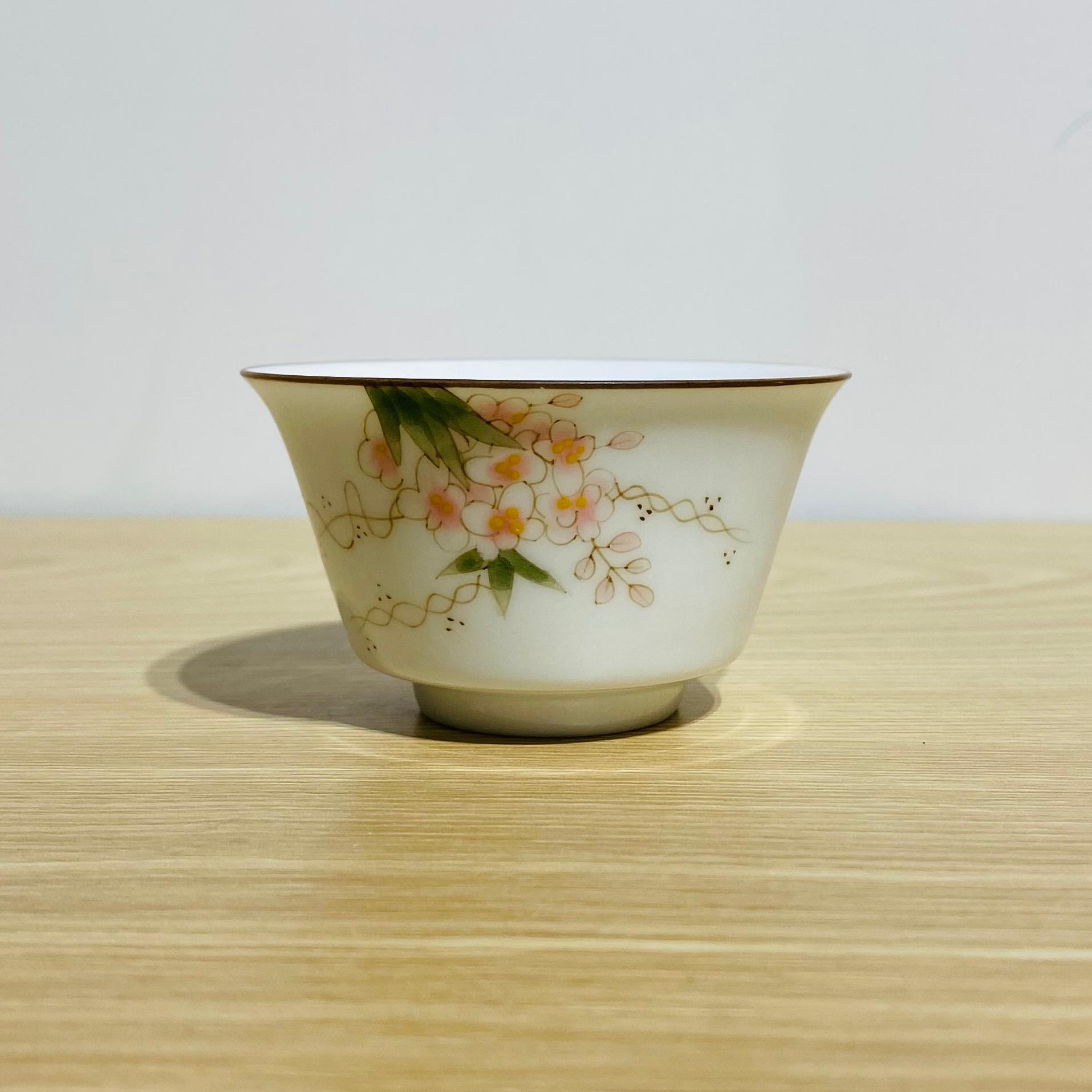 吾游茶器汉白瓷马蹄杯—紫藤