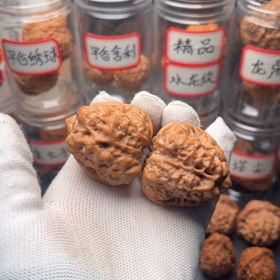 把件文玩核桃三角蛤蟆头