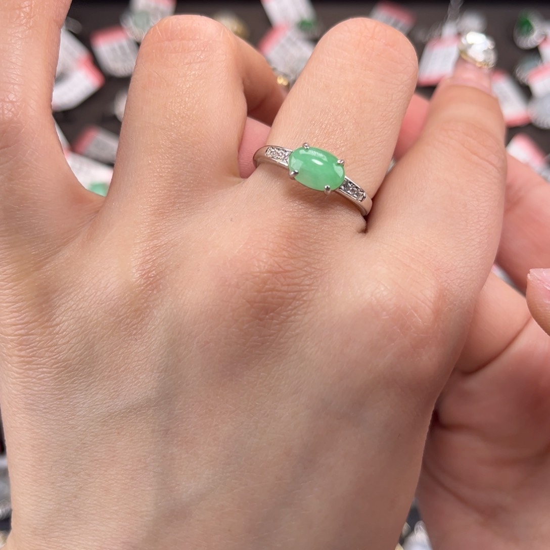 翡翠戒指银S925镶嵌668888