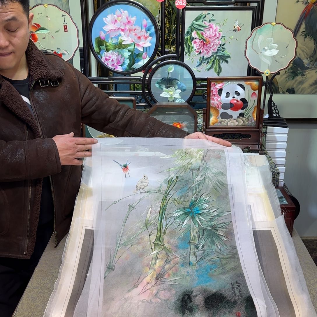 刺绣刺绣工艺精湛