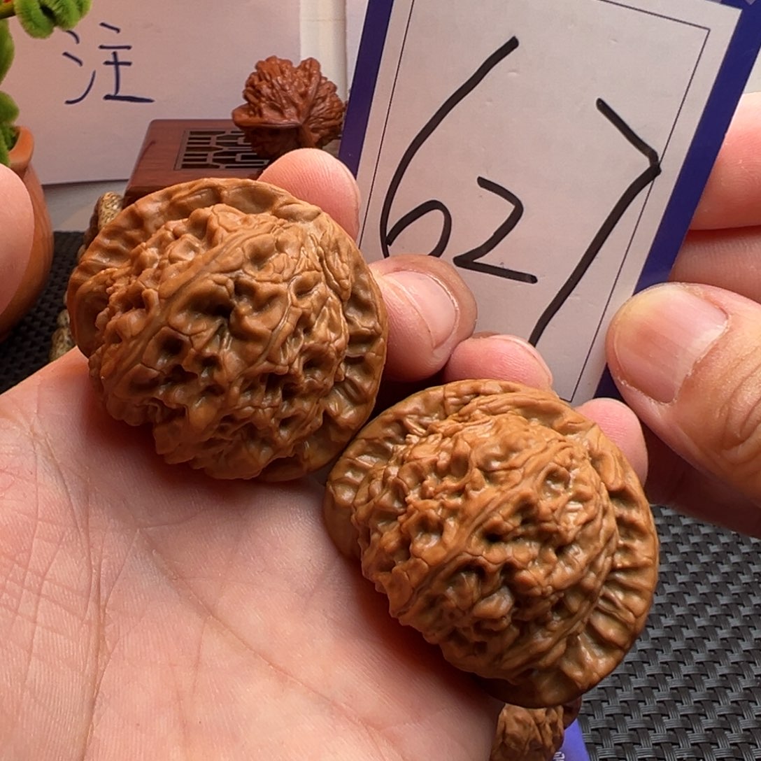 文玩核桃把件全品闷白43尺寸627号