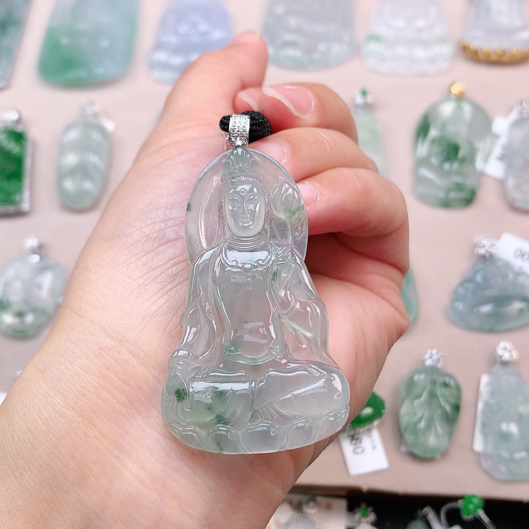 翡翠颈饰18K金镶嵌阿*观音