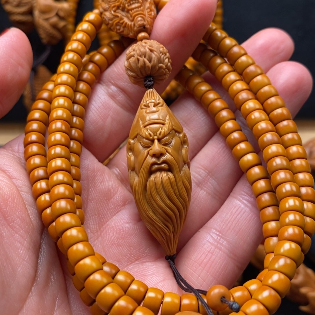 橄榄核手串关公脖挂