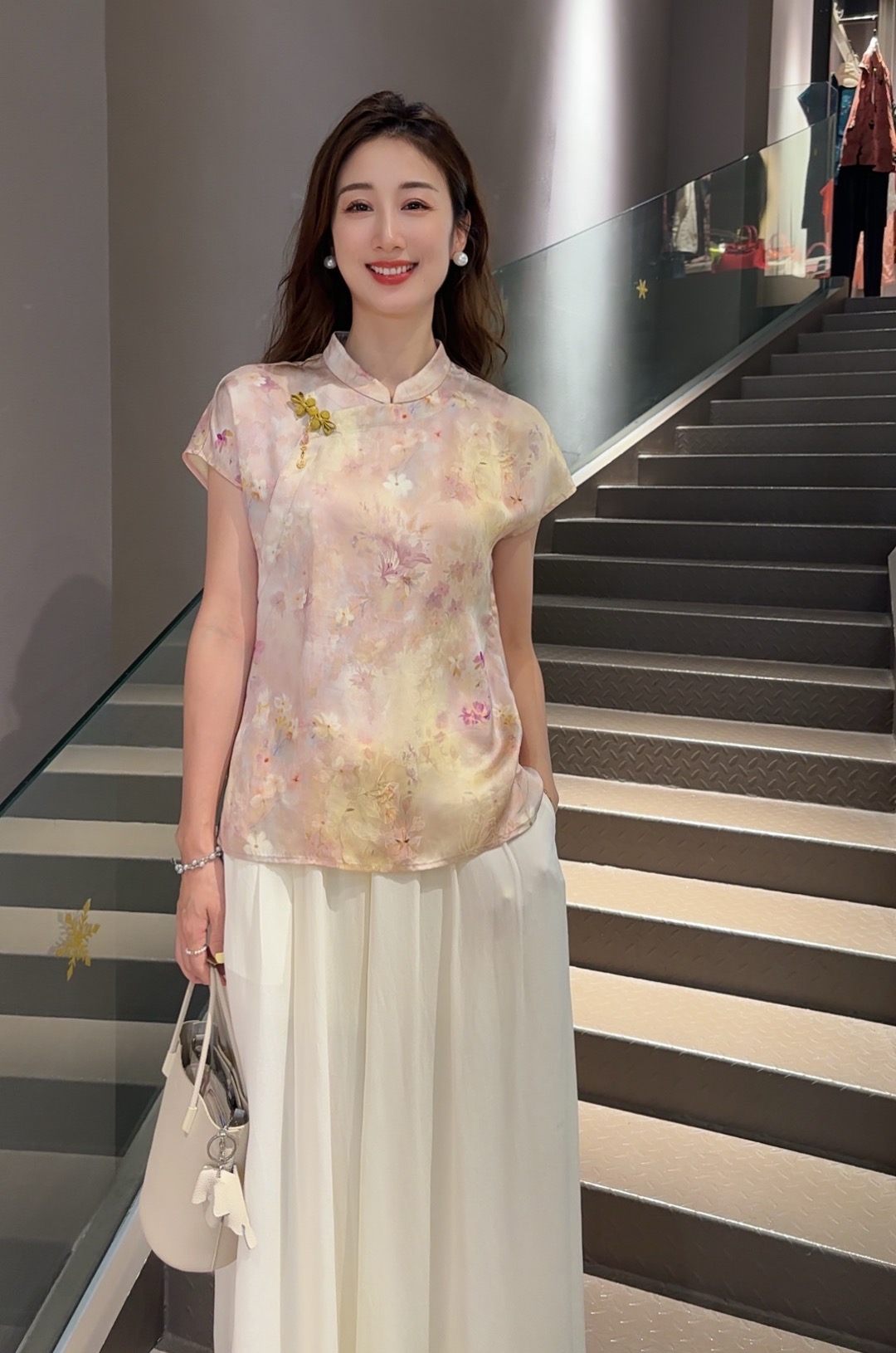 时尚夏季百搭复古宽松立领气质提花衬衫5541