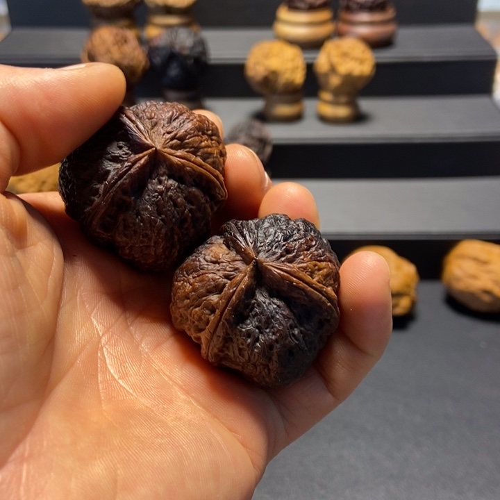 文玩核桃把件B罗汉头三棱40mm