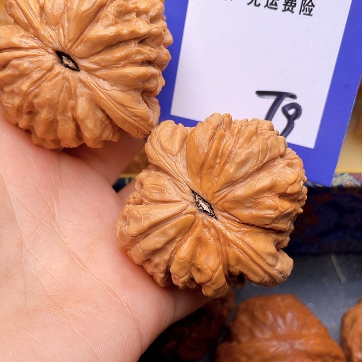 把件文玩核桃不***引文玩核桃龙鼎9