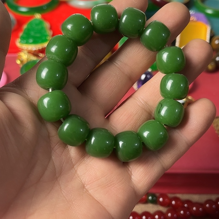 未镶嵌和田玉（糖玉）挂件