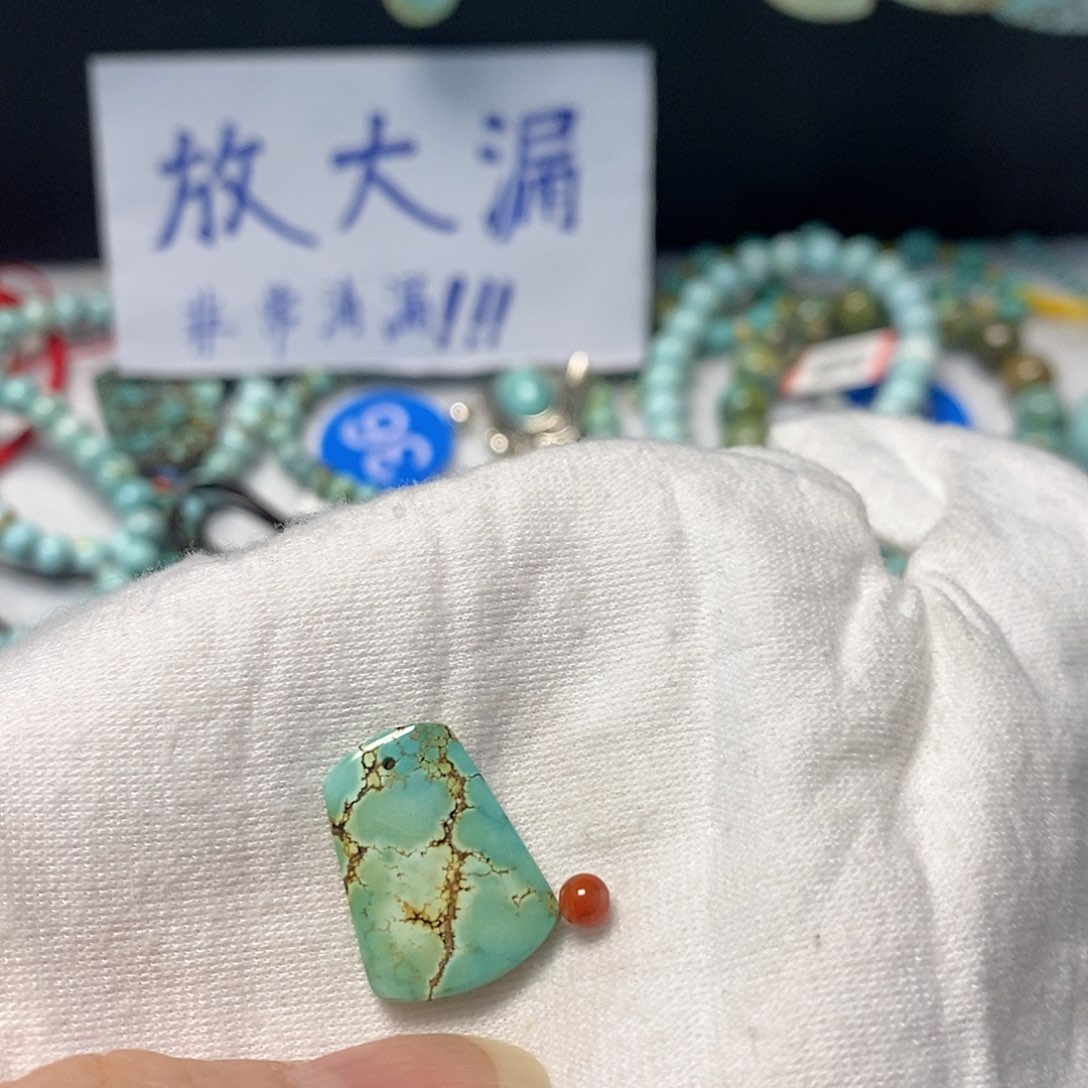 南红玛瑙未镶嵌珠宝奇石
