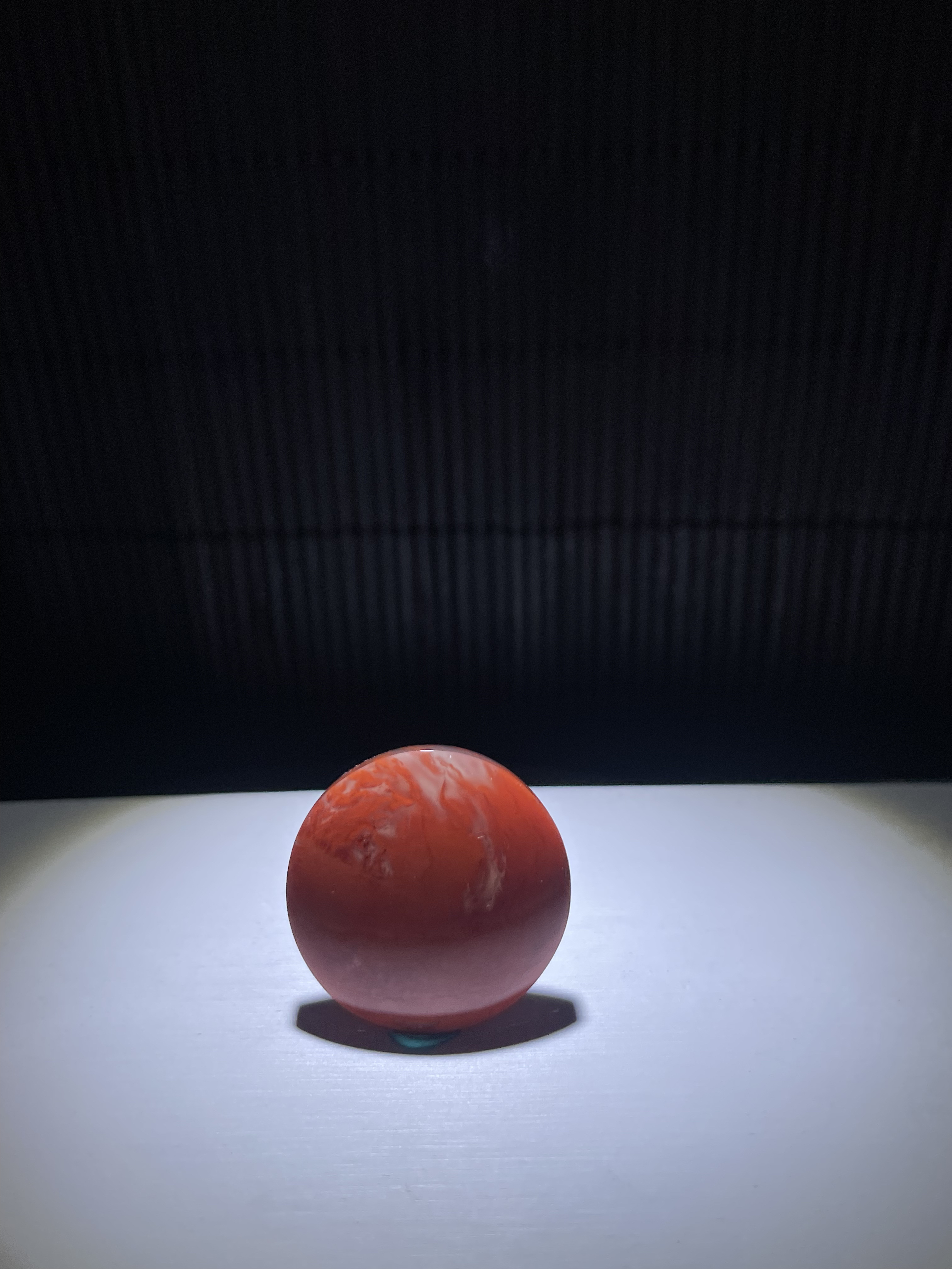 川料南红 原矿火焰圆牌 重量11克 规格27.5x10