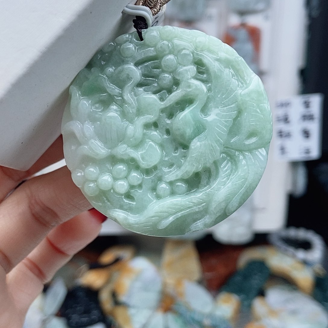 翡翠颈饰14K金镶嵌翡翠