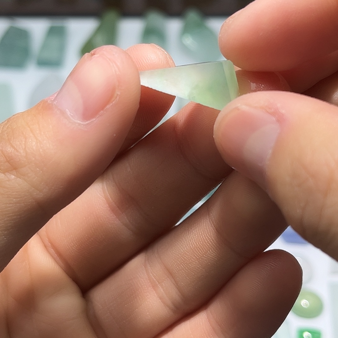 霸***人翡翠未镶嵌颈饰4789
