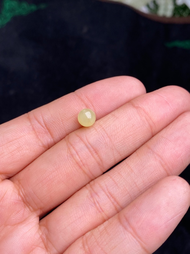 天然和田玉黄口料单珠 6毫米 润 水头好 性价比超高手工精美