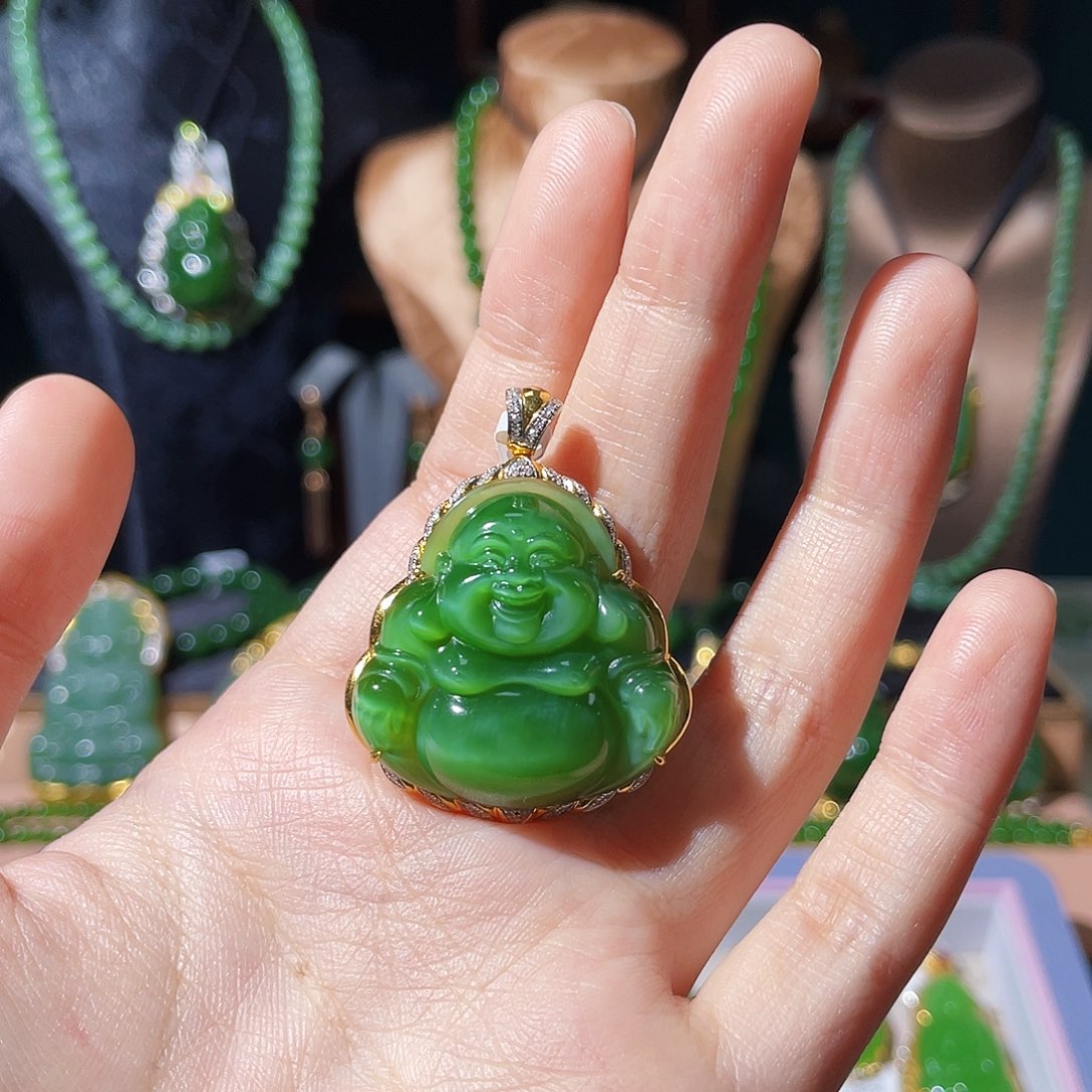 和田玉（碧玉）18K金镶嵌项链