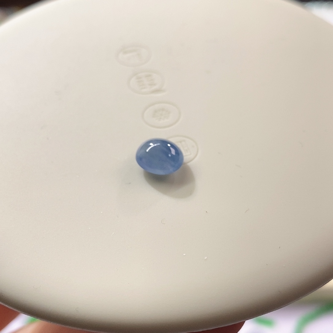 翡翠裸石冰蓝蛋面