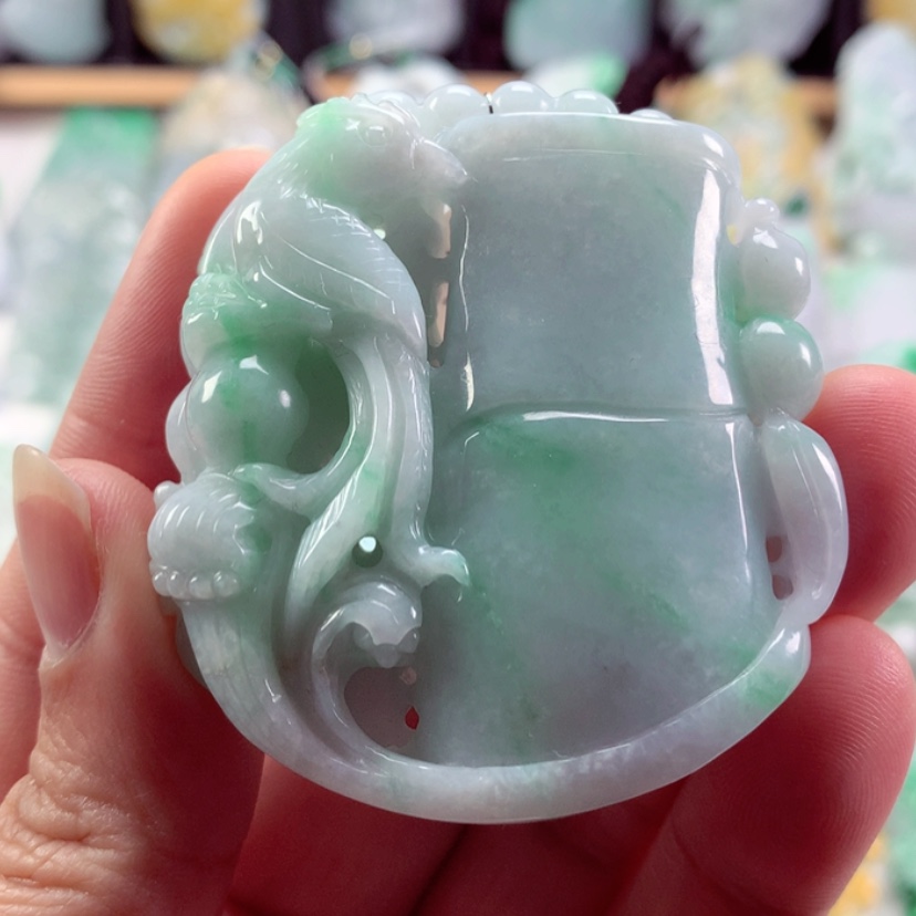 【闪购商品】翡翠吊坠(不含链)未镶嵌