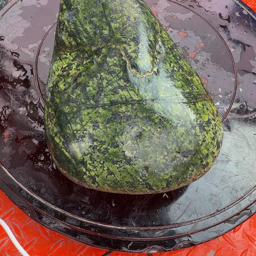 南***条蛇纹石玉未镶嵌天然原石摆件工艺