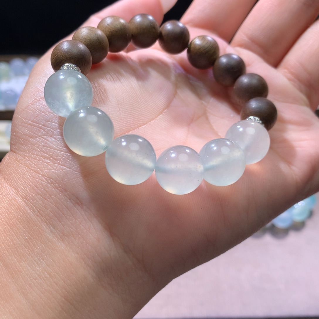 翡翠散珠亏清种水手串（不退不换）