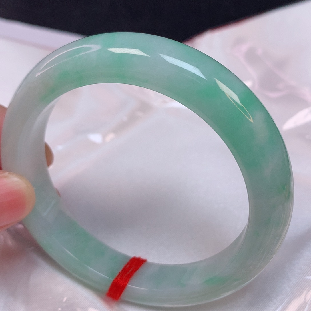 翡翠手镯未镶嵌56 翡翠手镯