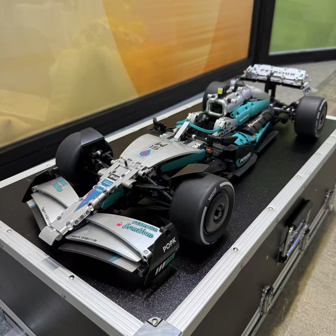 国潮玩具1:8方程式电镀银F1拼装积木高档益智解压玩具-64.3公分