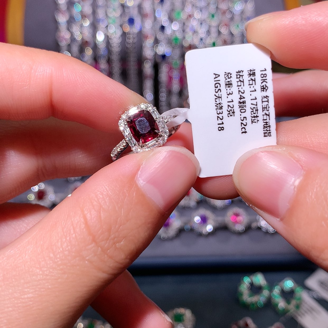 【闪购商品】红宝石戒指18K金镶嵌