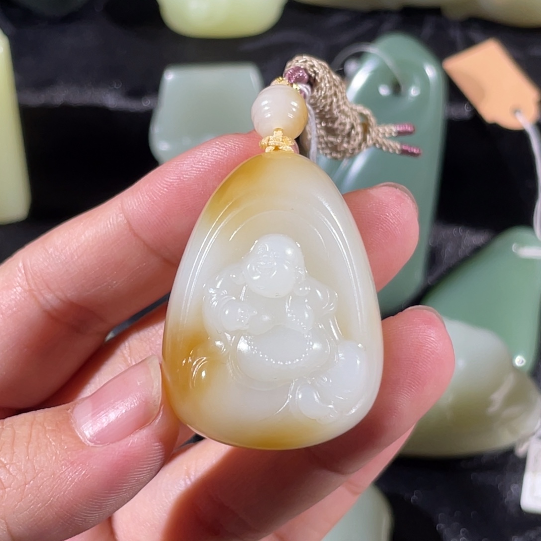 和田玉未镶嵌挂件