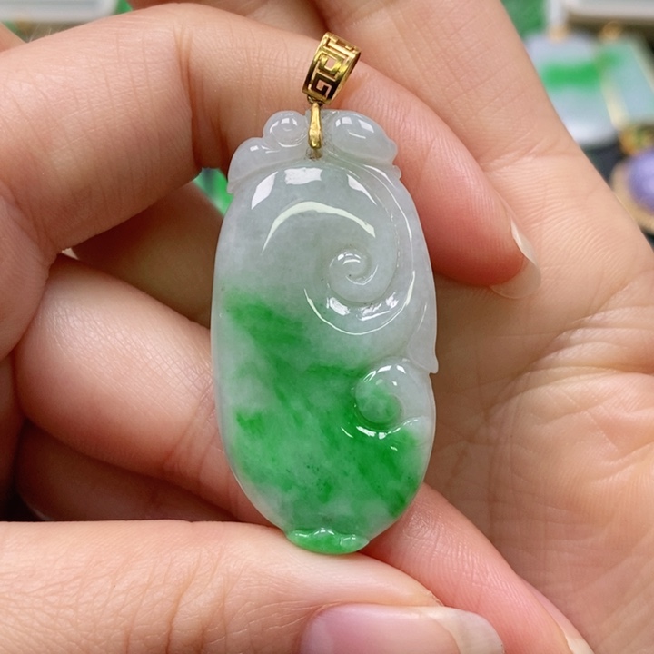 翡翠颈饰未镶嵌吊坠