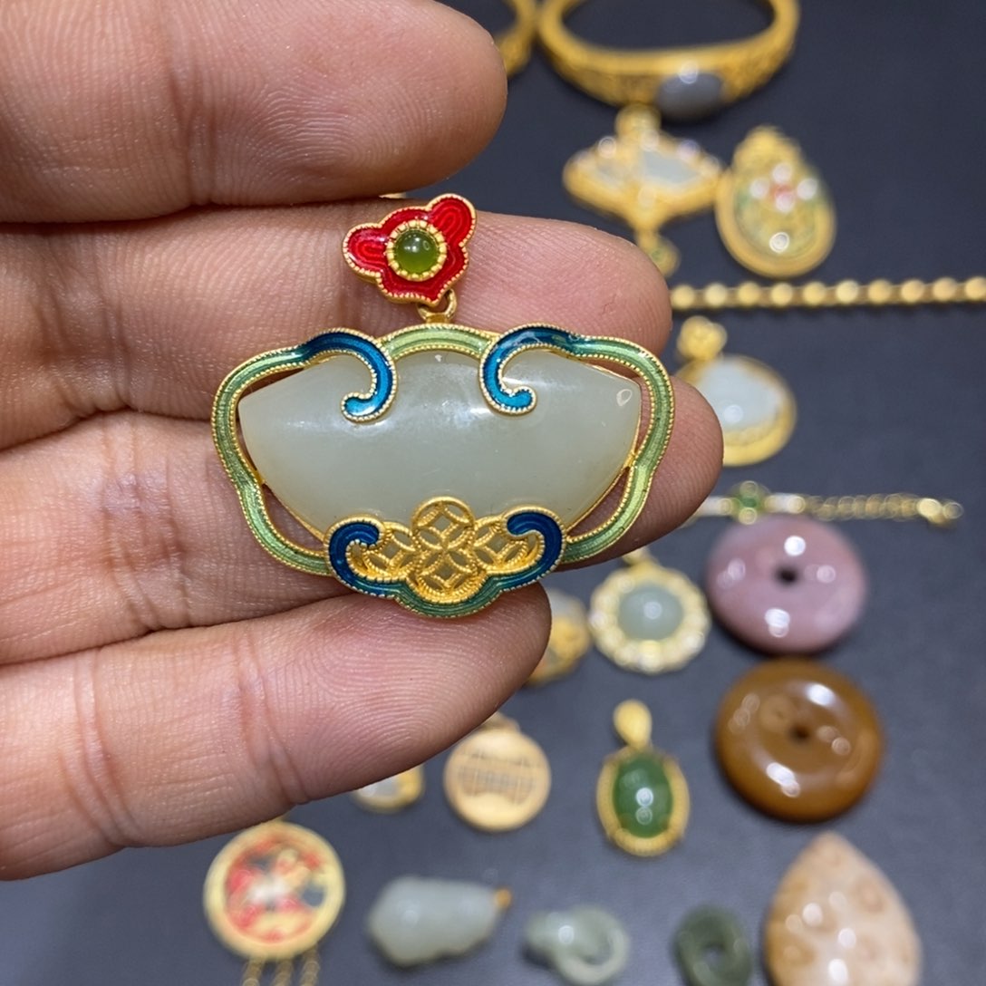 和田玉颈饰银S925镀金镶嵌