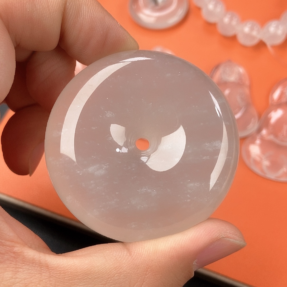 石英质玉颈饰未镶嵌