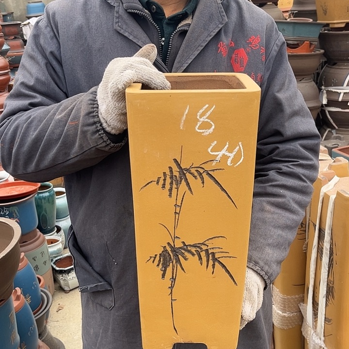 紫砂紫砂花盆和一