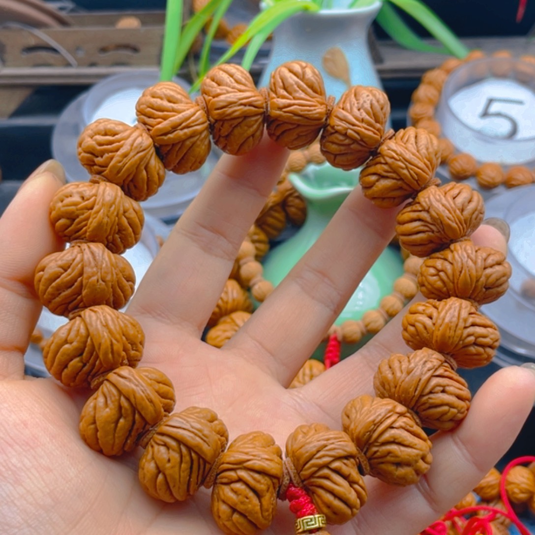 释***然红红火火。红红火火