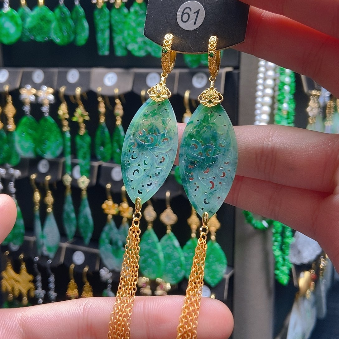 翡翠未镶嵌耳饰翡翠