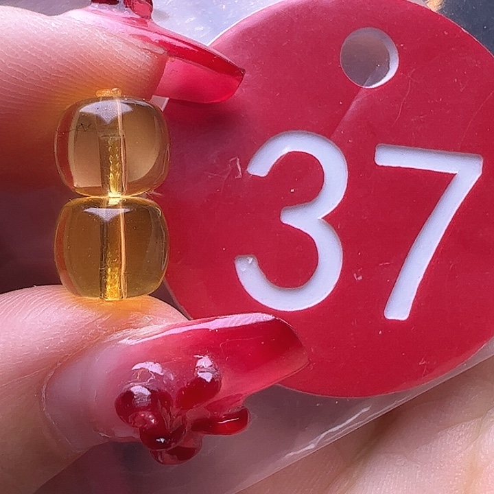 蜜蜡裸石未镶嵌8mm 净水 老型