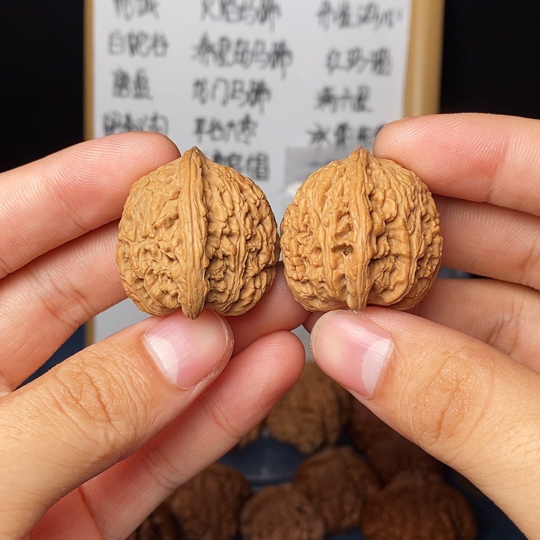 文玩核桃手串红玛瑙