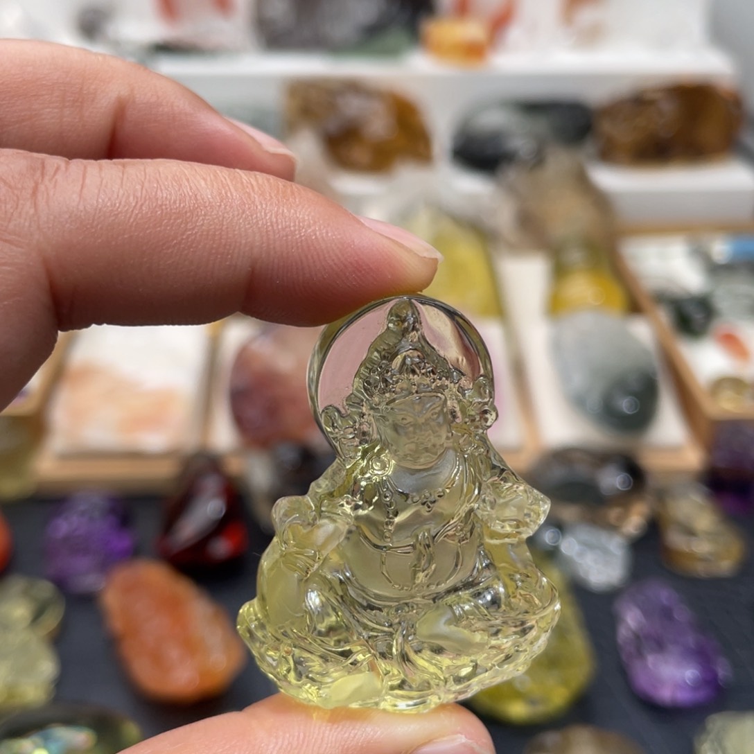 水晶颈饰未镶嵌定制