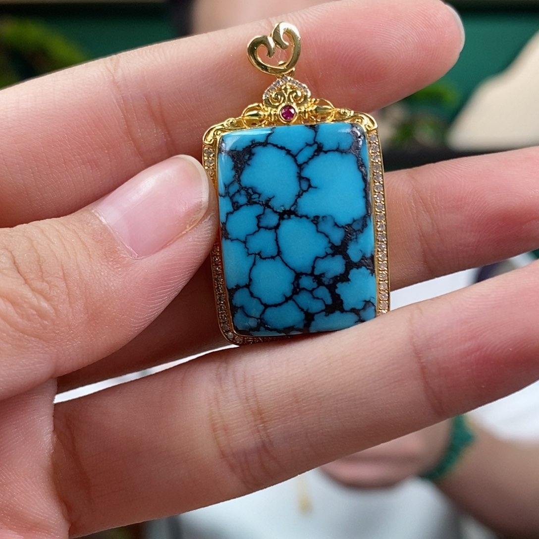 绿松石珠宝奇石18K金镶嵌