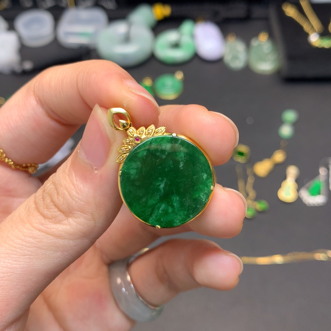 송***교翡翠18K金镶嵌吊坠(不含链)有纹裂