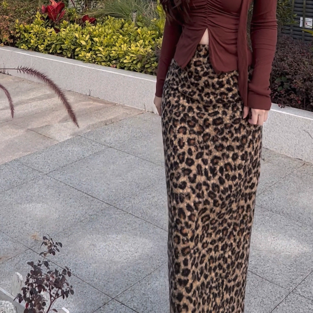 灰小猫 【复古豹纹】秋冬加厚复古显瘦豹纹高腰时尚后开叉半身裙女