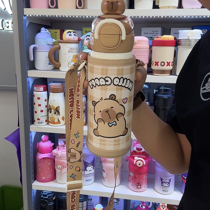钢化玻璃嗯？好想要这个手机哦哈哈