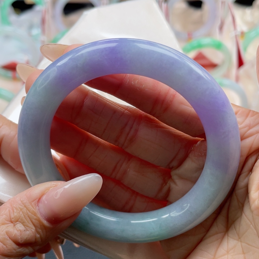 未镶嵌手镯翡翠57.8圈  浓色春彩 辣色 完美 36号