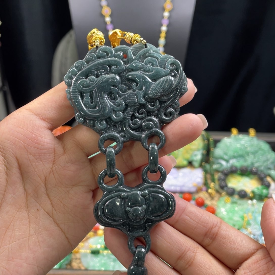 翡翠颈饰未镶嵌代编织