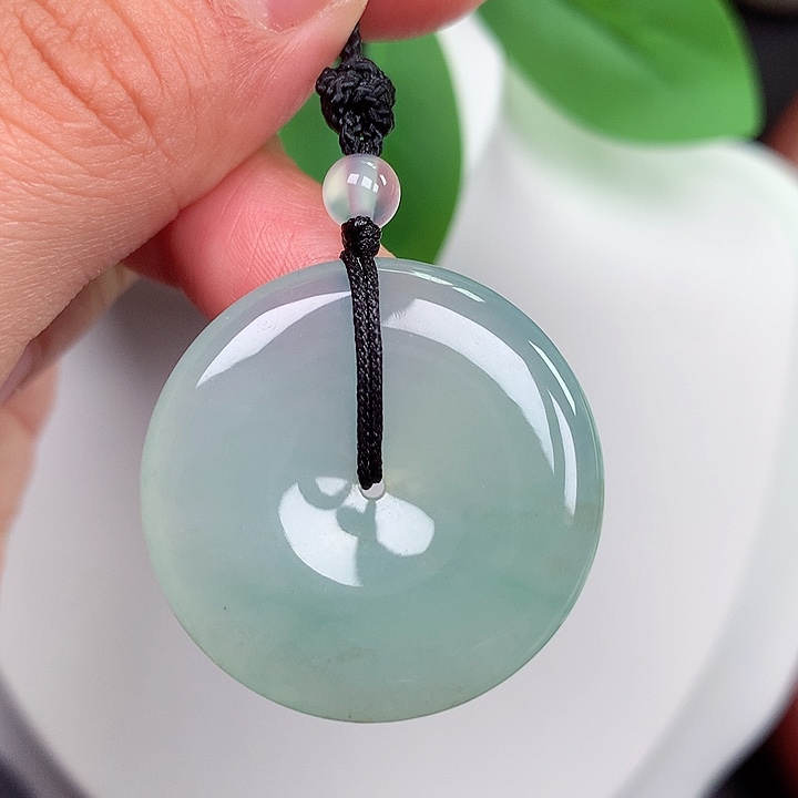 颈饰未镶嵌翡翠平安扣 30.2x5.5mm