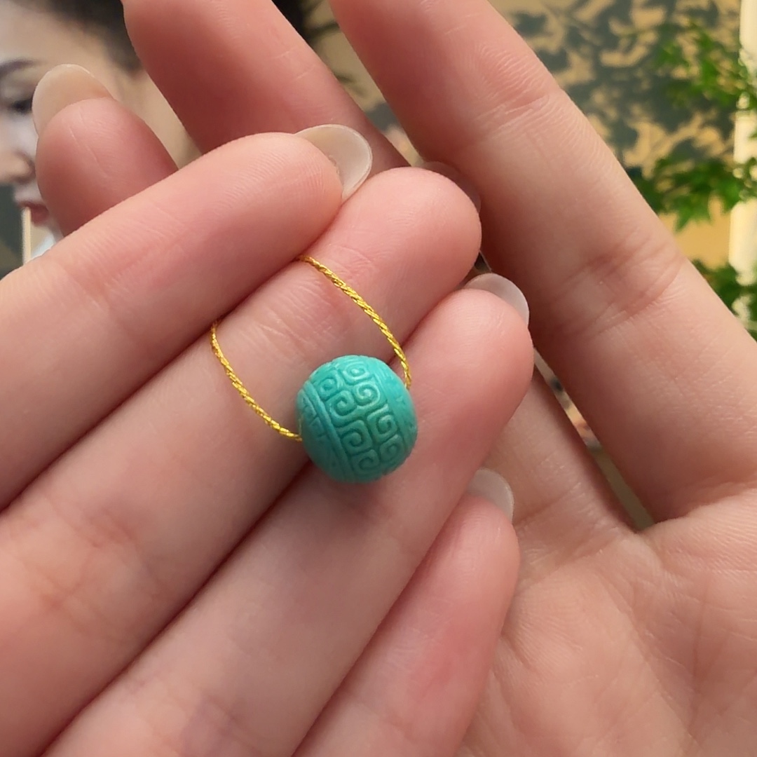 绿松石未镶嵌颈饰