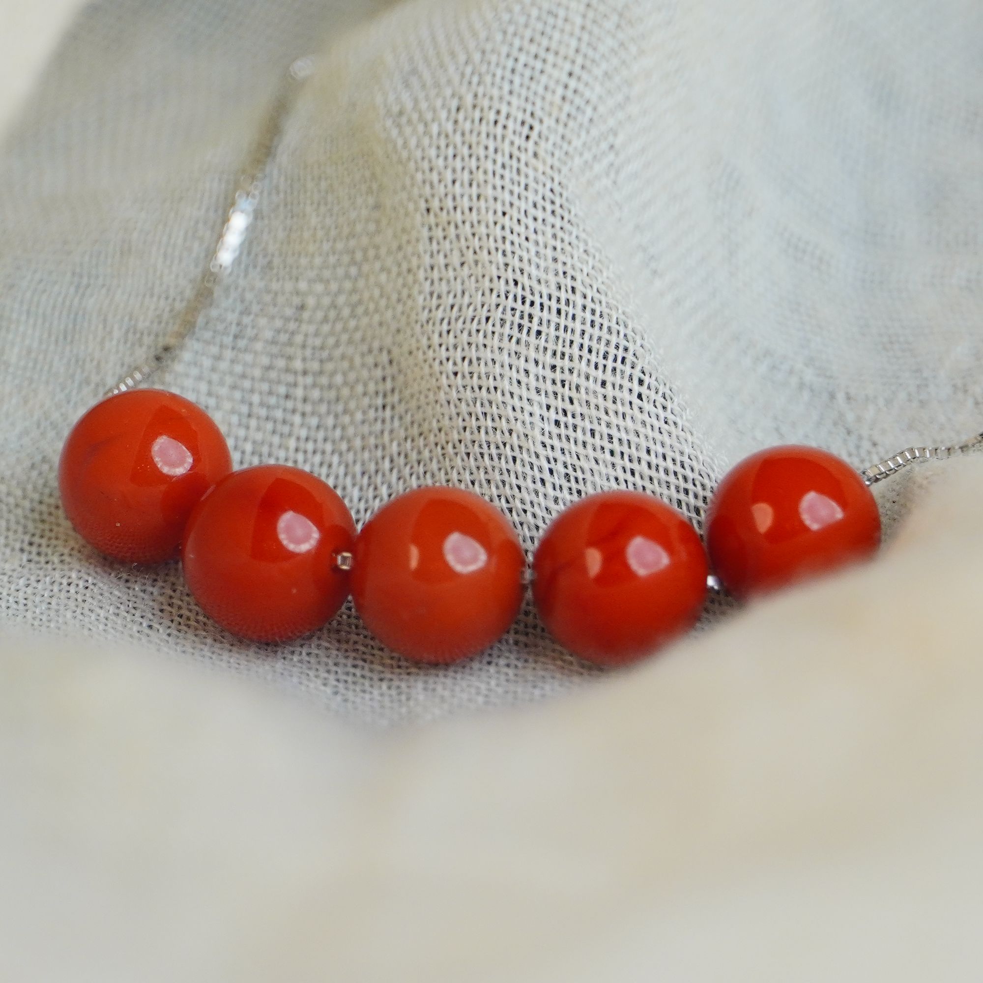 无胶裂柿子红天然原矿凉山南红微笑项链925银项链（多样发其一）