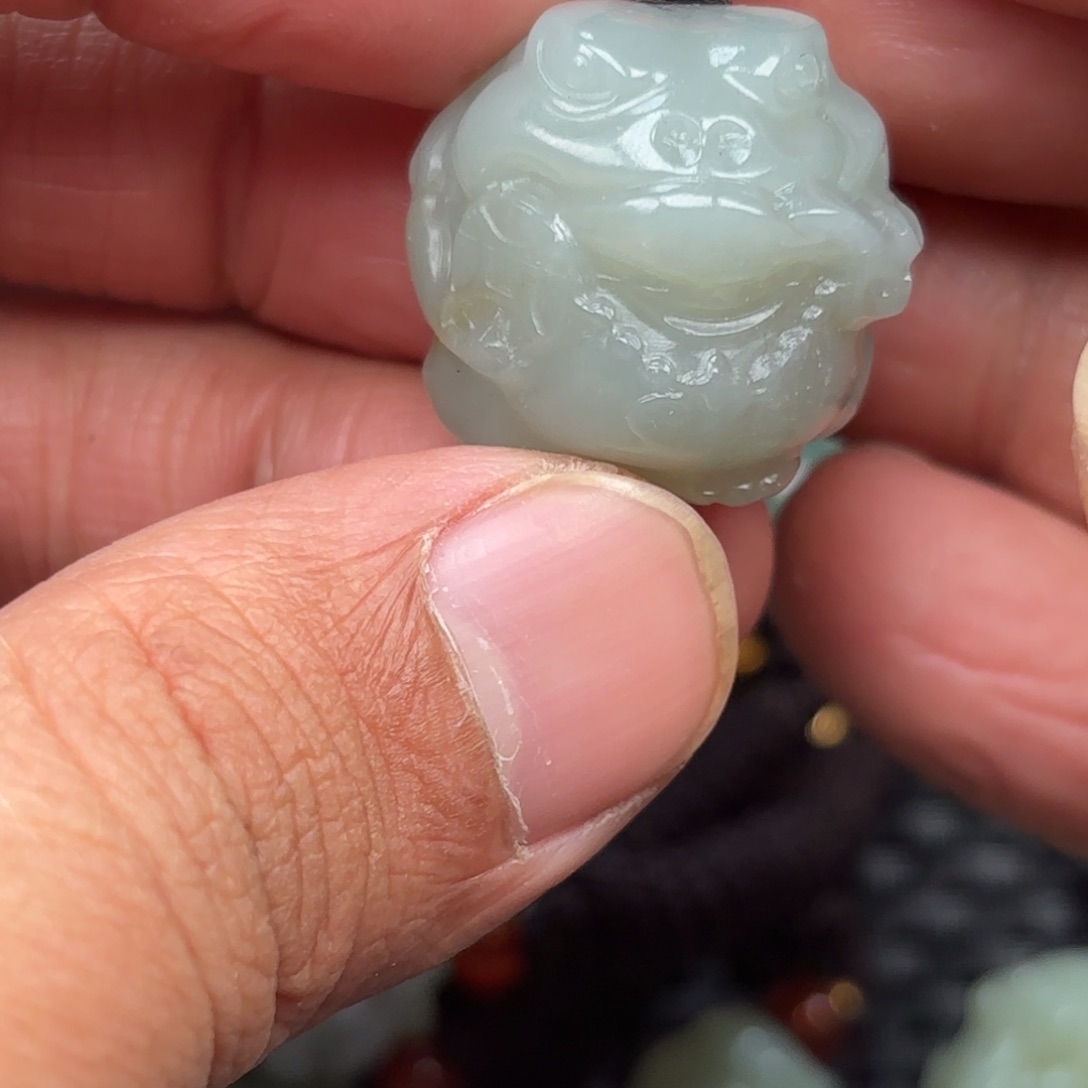 和田玉吊坠未镶嵌