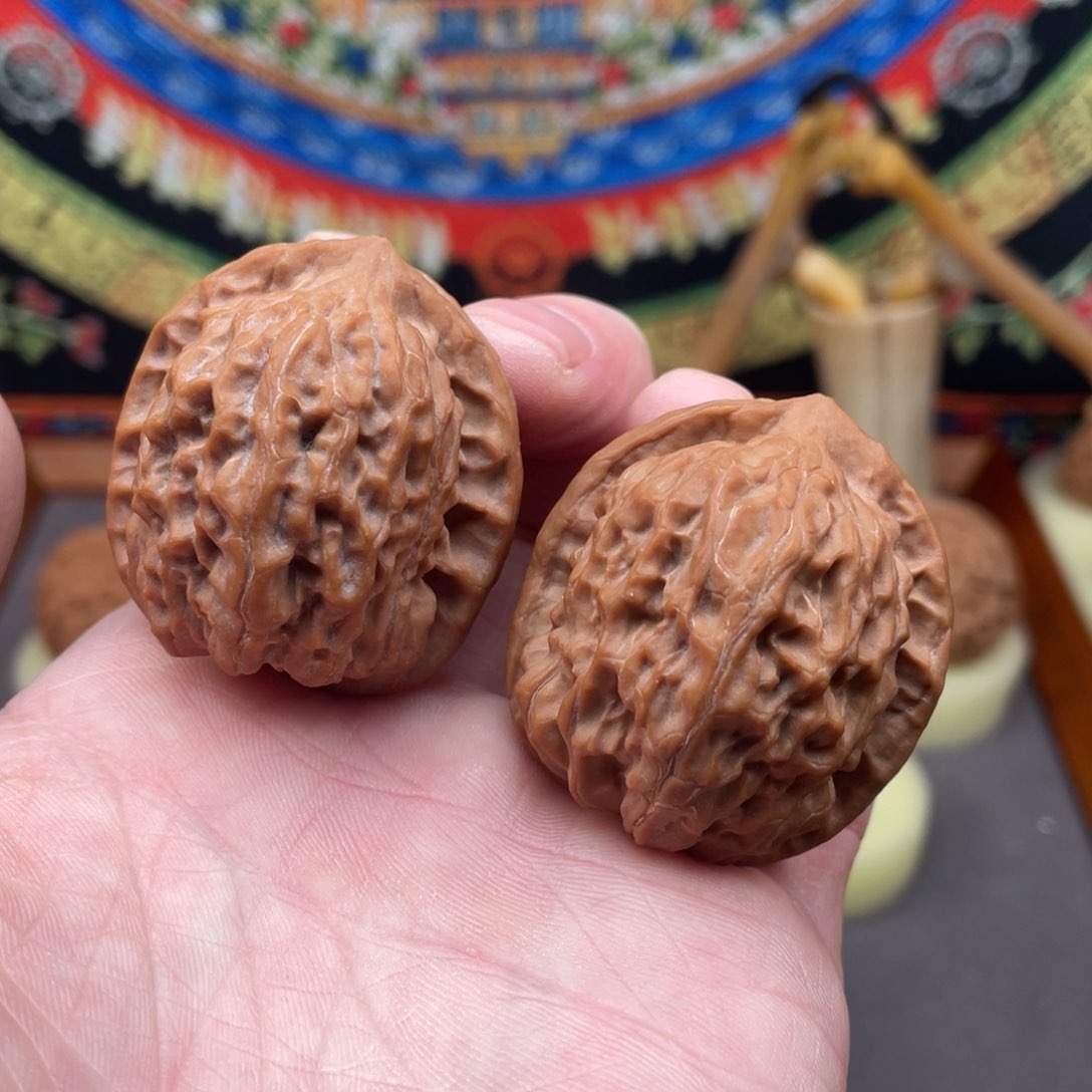 核桃把件37:野生小众：血舍利-油蜡皮