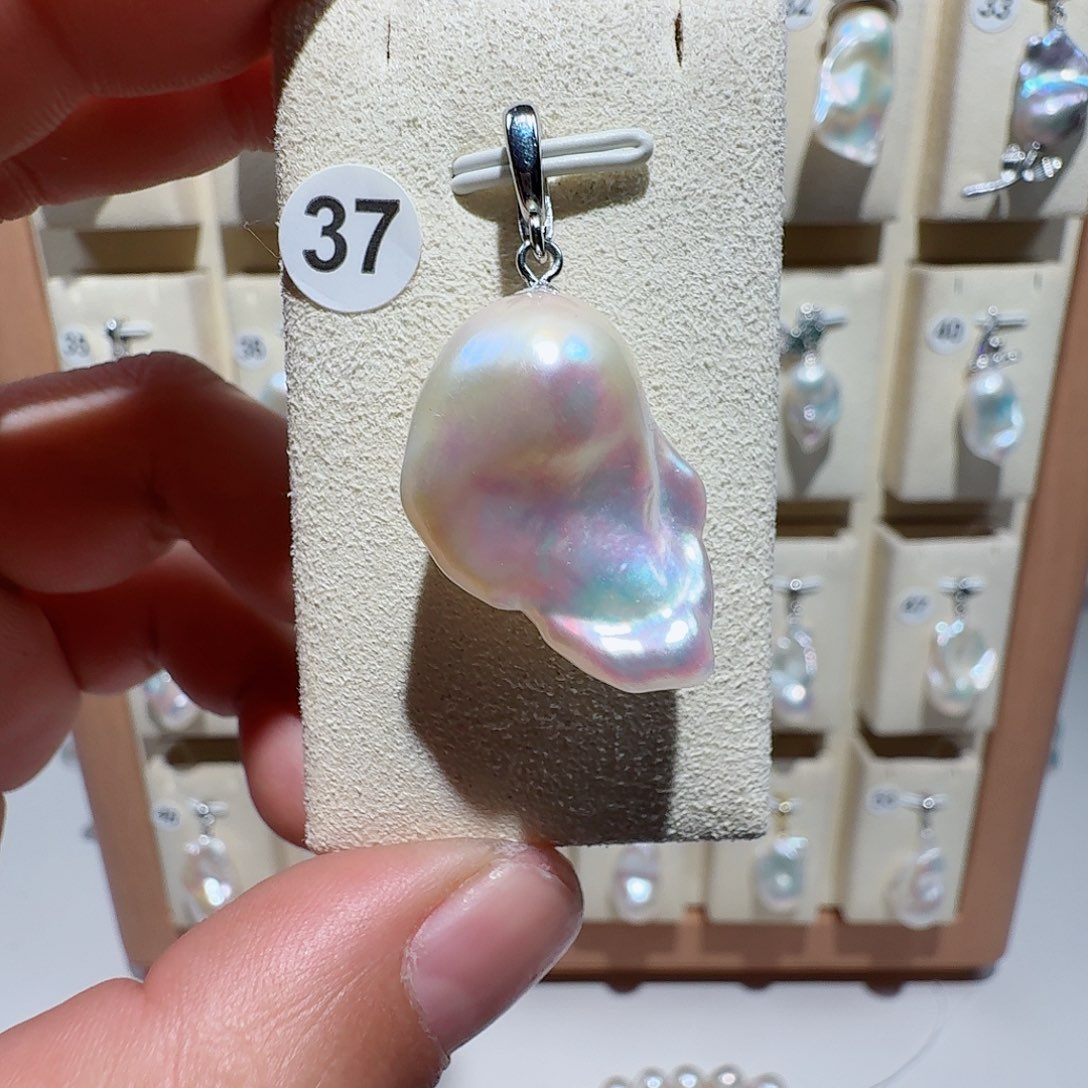 合金淡水珍珠颈饰