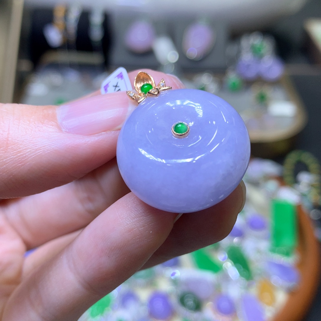 【闪购商品】翡翠颈饰18K金镶嵌翡翠吊坠项链