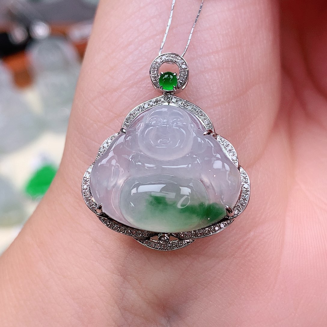 颈饰18K金镶嵌翡翠佛公